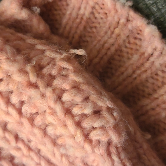 American Eagle Sweater - Picture 7 of 10